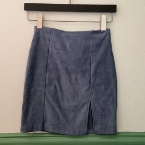 Suade mini skirt 💙